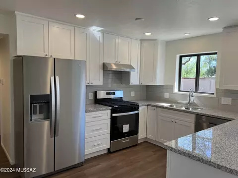3052 N Madson Pl, Tucson, AZ 85719