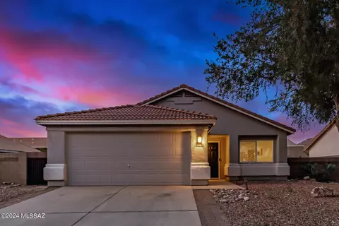 5462 W Cochie Springs St, Marana, AZ 85658