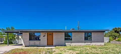 8251 E Zemsky St, Tucson, AZ 85710