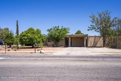 2711 S Sarnoff Dr, Tucson, AZ 85730