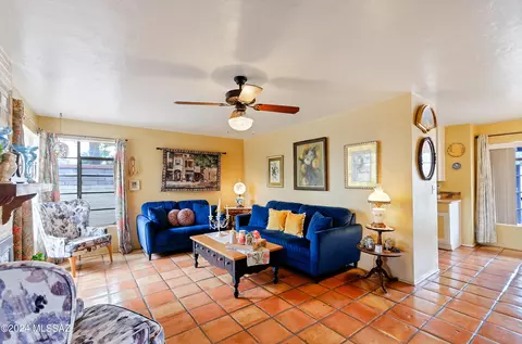 Living - 5518 E 3rd St, Tucson, AZ 85711 photo 3 of 7