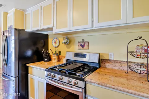 Kitchen - 5518 E 3rd St, Tucson, AZ 85711 photo 4 of 4