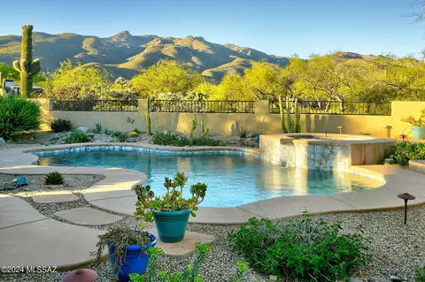 4484 N Placita Coahuila, Tucson, AZ 85749