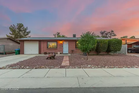 3819 E Sailboat Pl, Tucson, AZ 85739