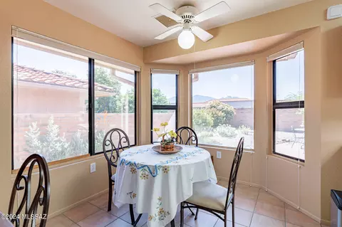 Dining - 1116 E Haystack Dr, Oro Valley, AZ 85755 photo 2 of 4