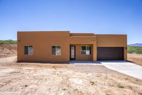 65 Avenida Pastor, Rio Rico, AZ 85648