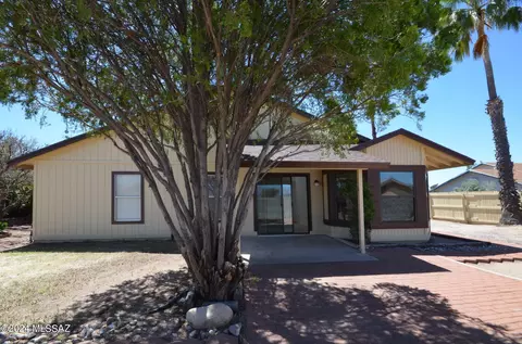 Exterior - 9959 Eugenia Dr E, Tucson, AZ 85730 photo 11 of 17