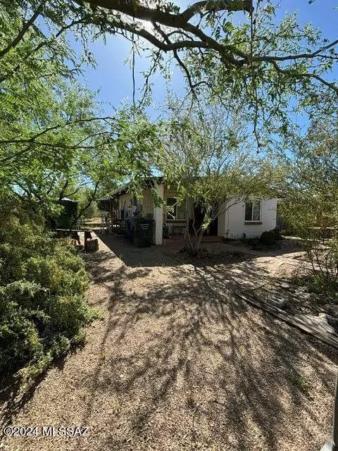 145 S Westmoreland Ave, Tucson, AZ 85745