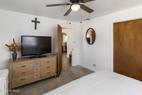 Bedroom - 719 Riverside Dr, Mammoth, AZ 85618 photo 3 of 9