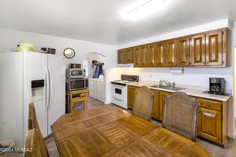 Kitchen - 719 Riverside Dr, Mammoth, AZ 85618 photo 1 of 1