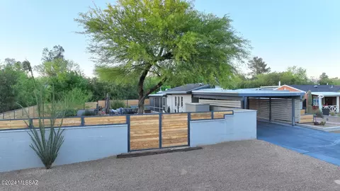 Exterior - 2029 E 7th St, Tucson, AZ 85719 photo 6 of 15