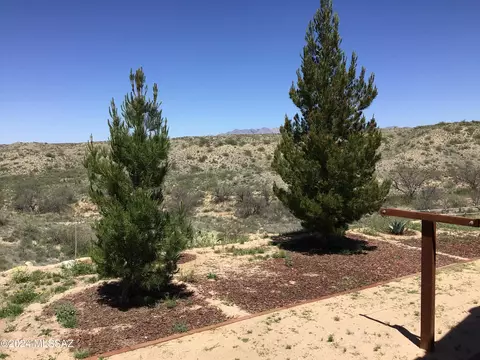 Exterior - 27224 W Four Feathers Lp, Willcox, AZ 85643 photo 11 of 12