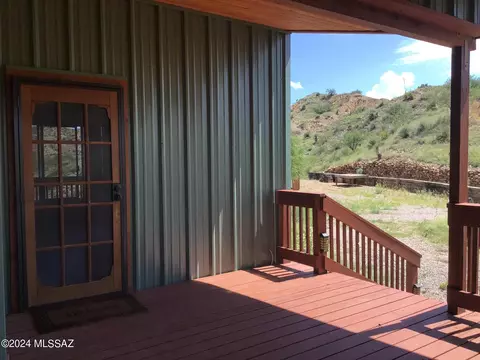 Exterior - 27224 W Four Feathers Lp, Willcox, AZ 85643 photo 3 of 12