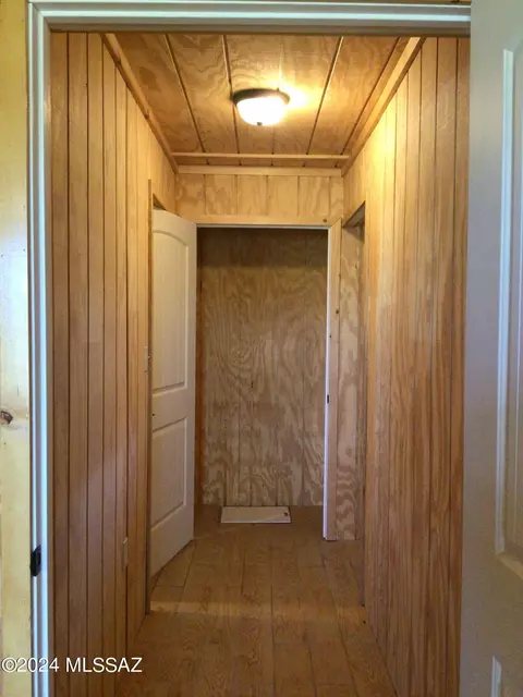 Entry Way - 27224 W Four Feathers Lp, Willcox, AZ 85643 photo 3 of 3