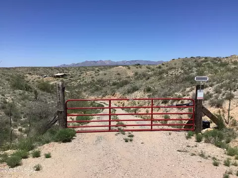 View/Area - 27224 W Four Feathers Lp, Willcox, AZ 85643 photo 3 of 13