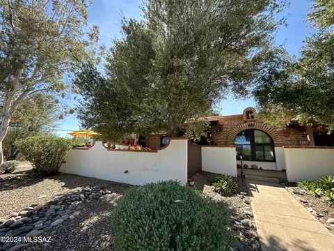 472 S Paseo Quinta #B, Green Valley, AZ 85614