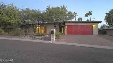6780 Edgemont St, Tucson, AZ 85710