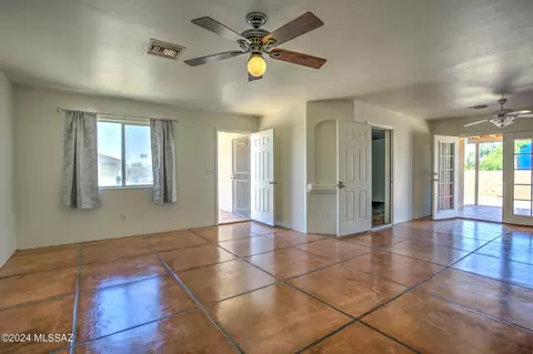 Living - 4193 E Market St, Tucson, AZ 85706 photo 3 of 3