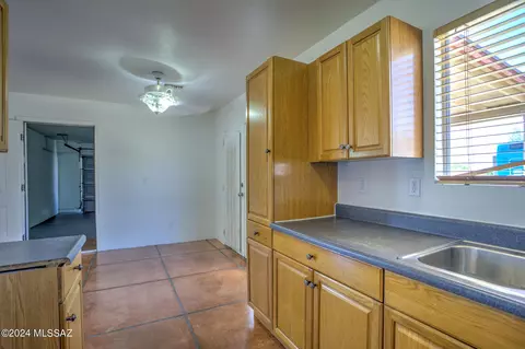 Kitchen - 4193 E Market St, Tucson, AZ 85706 photo 5 of 5