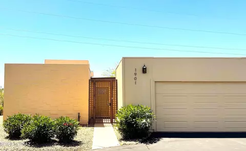 1901 N Camino De La Cienega, Tucson, AZ 85715