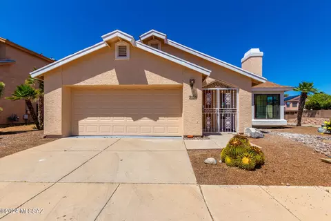 Exterior - 9835 E Harmony Ln, Tucson, AZ 85748 photo 4 of 8