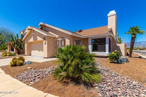 9835 E Harmony Ln, Tucson, AZ 85748