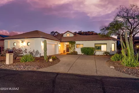 5740 E Finisterra, Tucson, AZ 85750