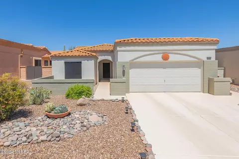 Exterior - 1661 E Firefly Ct, Oro Valley, AZ 85755 photo 10 of 10
