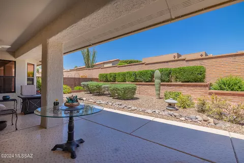 Exterior - 1661 E Firefly Ct, Oro Valley, AZ 85755 photo 6 of 10