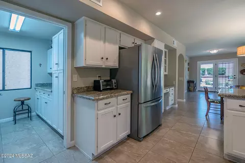 Kitchen - 1661 E Firefly Ct, Oro Valley, AZ 85755 photo 4 of 4