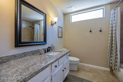 Bath - 1661 E Firefly Ct, Oro Valley, AZ 85755 photo 4 of 5