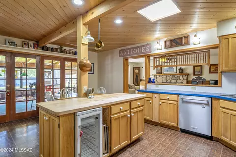 Kitchen - 4042 E Cooper St, Tucson, AZ 85711 photo 1 of 4