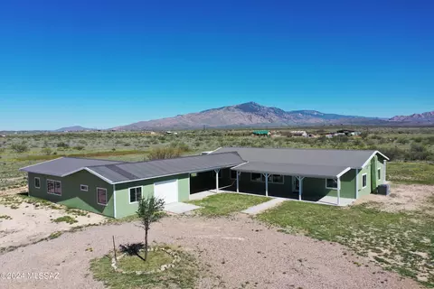 1038 N Thorney Trl, Benson, AZ 85602