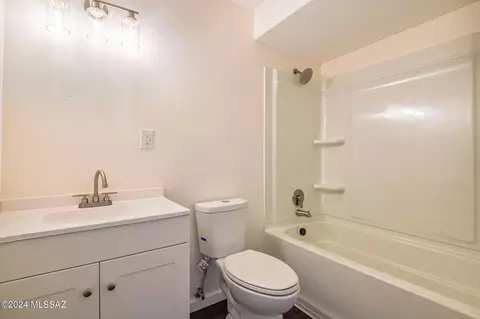 7612 E Apple Tree Dr, Tucson, AZ 85730 photo 12