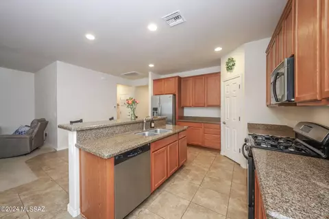 226 E Sycamore View Rd, Vail, AZ 85641 photo 7