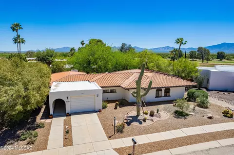 1200 N Paseo De Golf, Green Valley, AZ 85614