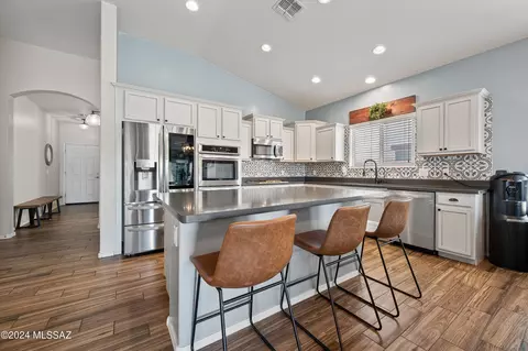 9048 W Birchover Dr, Marana, AZ 85653