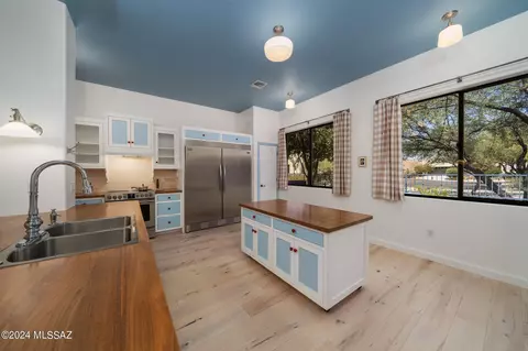 10635 Eisenbergs Pl, Tucson, AZ 85747 photo 14