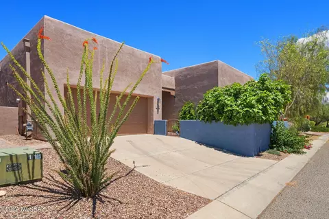 10635 Eisenbergs Pl, Tucson, AZ 85747 photo 1