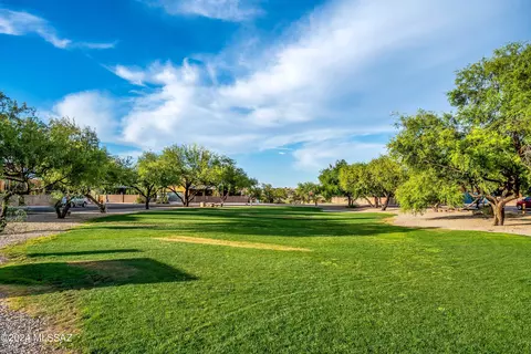10635 Eisenbergs Pl, Tucson, AZ 85747 photo 37