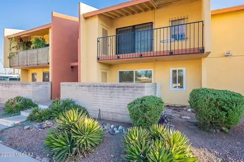 828 S Langley Ave #102, Tucson, AZ 85710