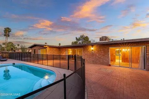 5935 E Hampton St, Tucson, AZ 85712 photo 4