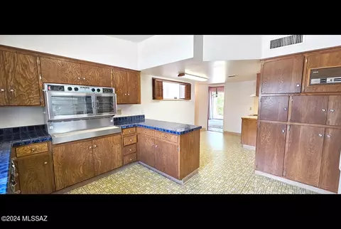 5935 E Hampton St, Tucson, AZ 85712 photo 31