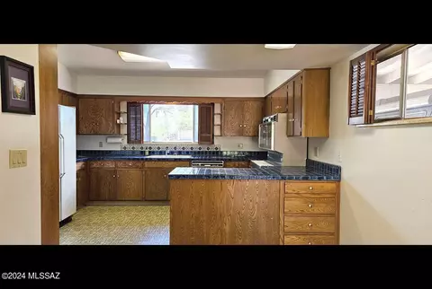 5935 E Hampton St, Tucson, AZ 85712 photo 30
