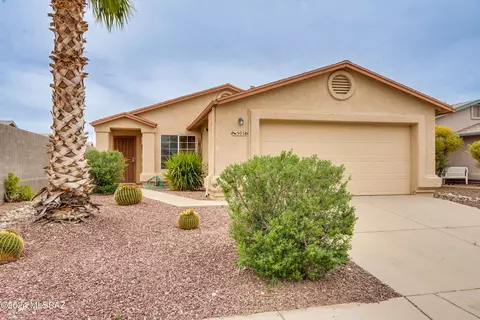 9058 E Weyburn Dr, Tucson, AZ 85730