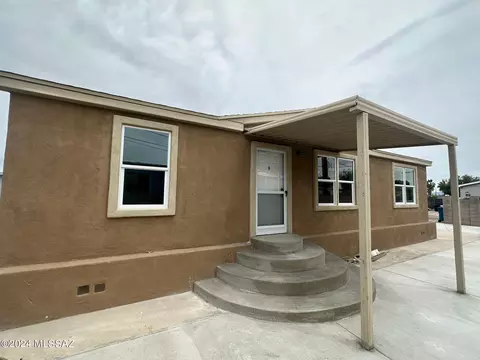 5740 S Jones Ave, Tucson, AZ 85706