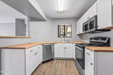 5751 N Kolb Rd #31104, Tucson, AZ 85750