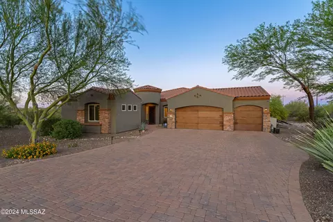 7328 N Silver Shadows Heights Pl, Tucson, AZ 85743