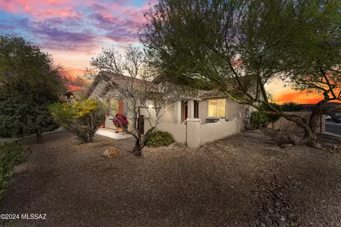 11302 W Smooth Pumice St, Marana, AZ 85658