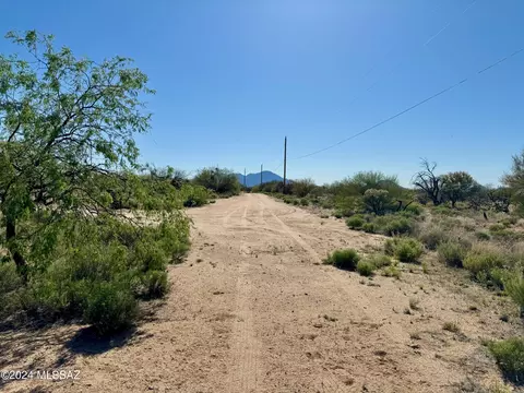 16230 W Cougar Pl, Tucson, AZ 85736